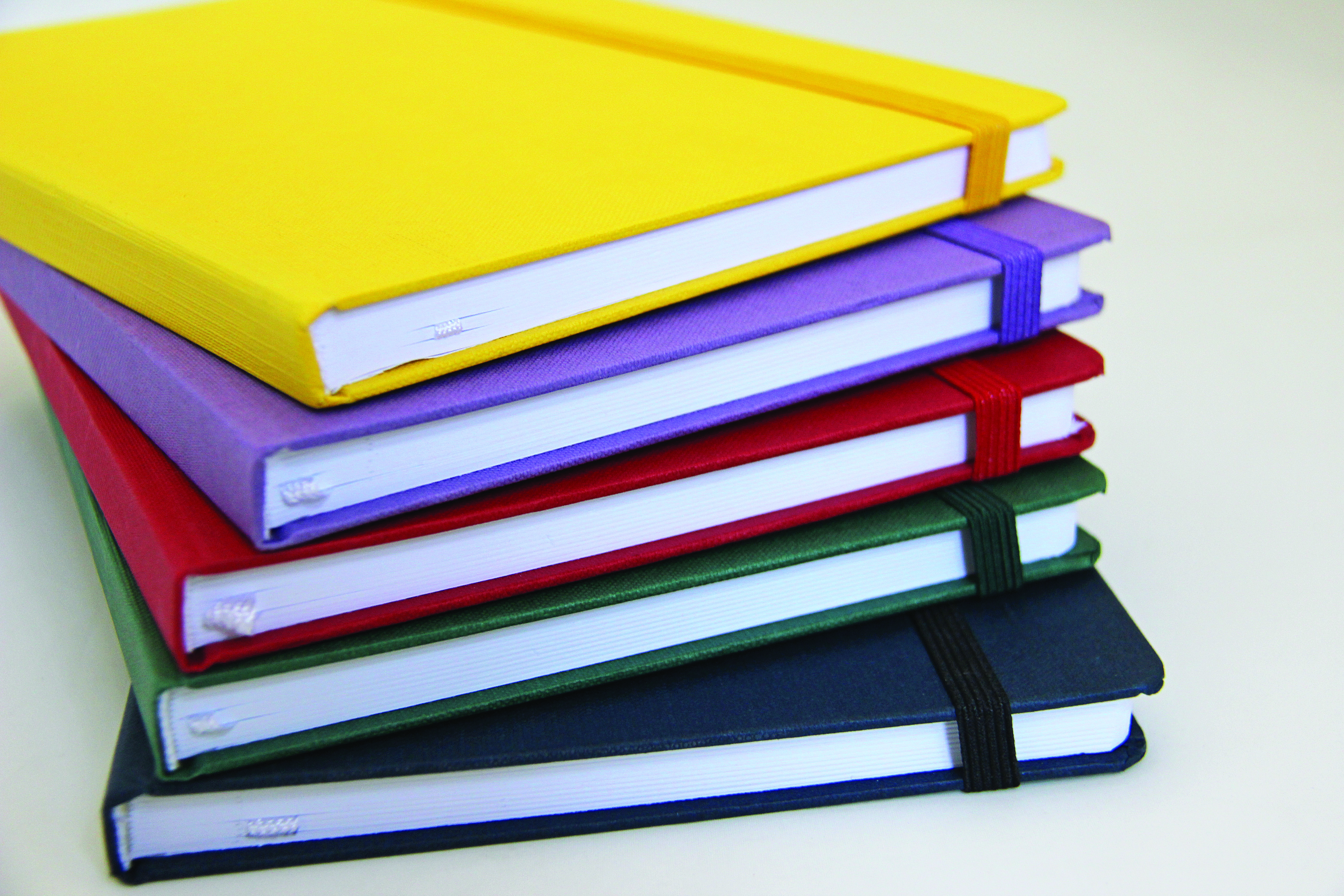 "VIVO" NARANČASTI NOTES A5, poslovni, dim:14,8x21cm, P/20