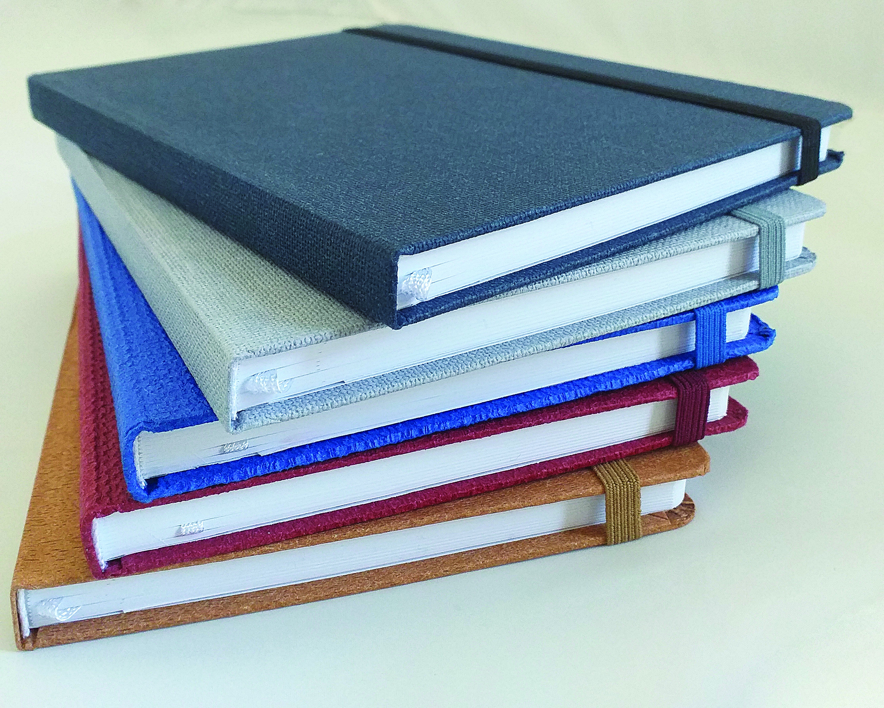 "JEANS" BORDO NOTES A5, s gumicom, dim:14,8x21cm, P/20