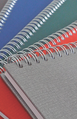 PLANER STOLNI SPIRALNI plavi   30,2 x 14 cm, nad.+ 30,2 128 stranica